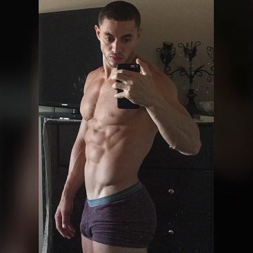 Eye Candy: Model Hayden Monteleone - Popglitz