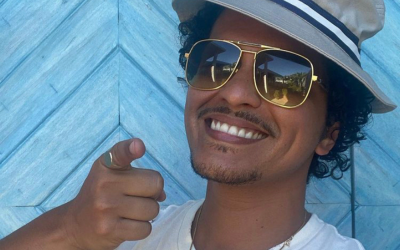 A Bruno Mars Catfish Scammed a 63 Year Old Fan of His Out of $100k+