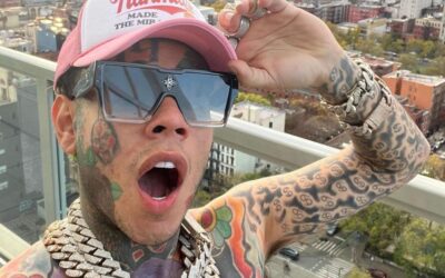 Tekashi69 Proposes to His New Girlfriend While Vacationing in Dubai